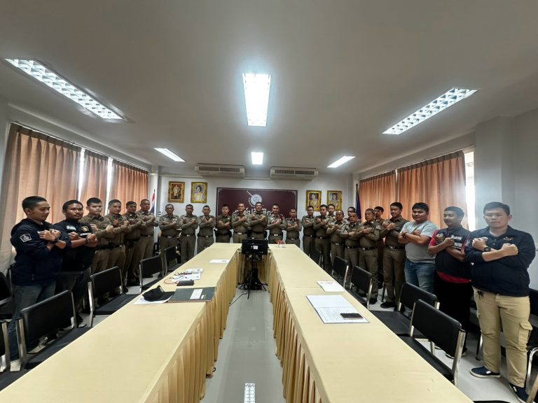 พ.ต.ท.คมกฤต แจ่นประโตน สว.สภ.น้ำเป็น นัดหมายประชุมประจำเดือน และอบรมคุณธรรม จริยธรรมแก่เจ้าหน้าที่ตำรวจ