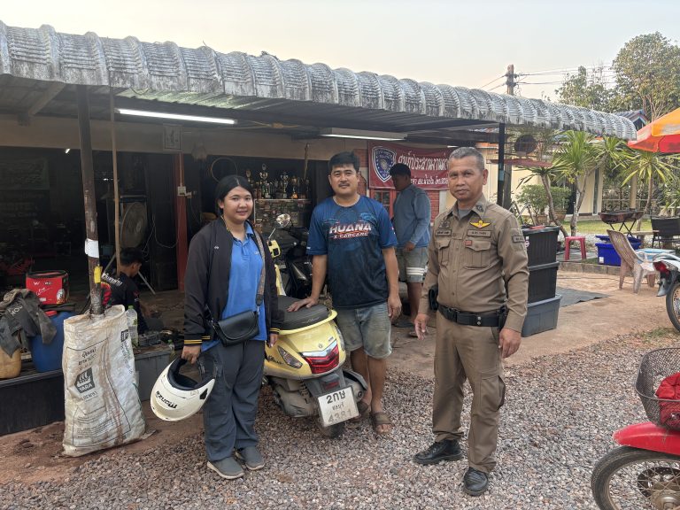 ปฎิบัติงานอย่างเป็นธรรม สายตรวจ สภ.น้ำเป็น ยินดีรับใช้ประชาชน